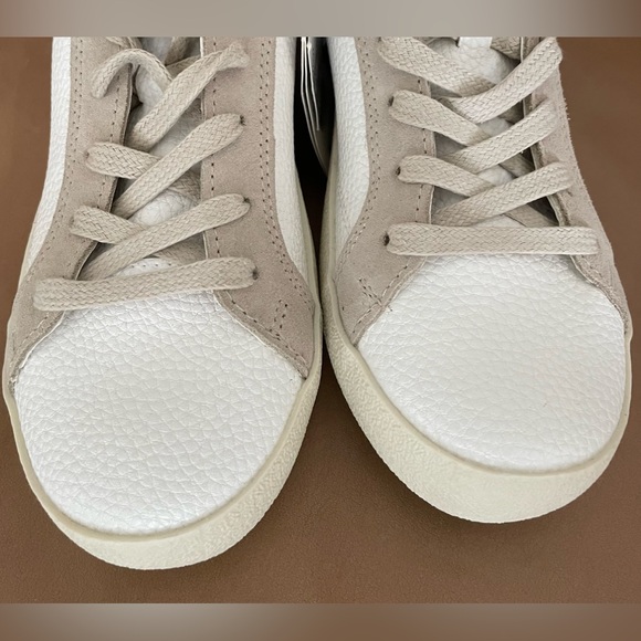 New Zara Animal Print Trim Sneakers
Size: 6-1/2 * Color: White - Picture 3 of 5